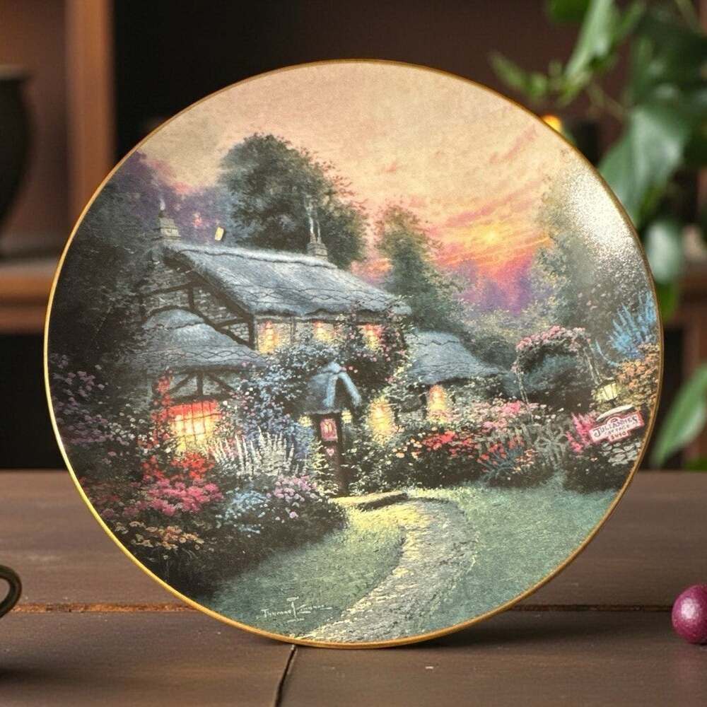 Thomas Kinkade Julianns Cottage Enchanted Cottages Collectors Plate 8”